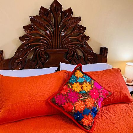 Casa Tres Colibries Bed & Breakfast Merida Bagian luar foto