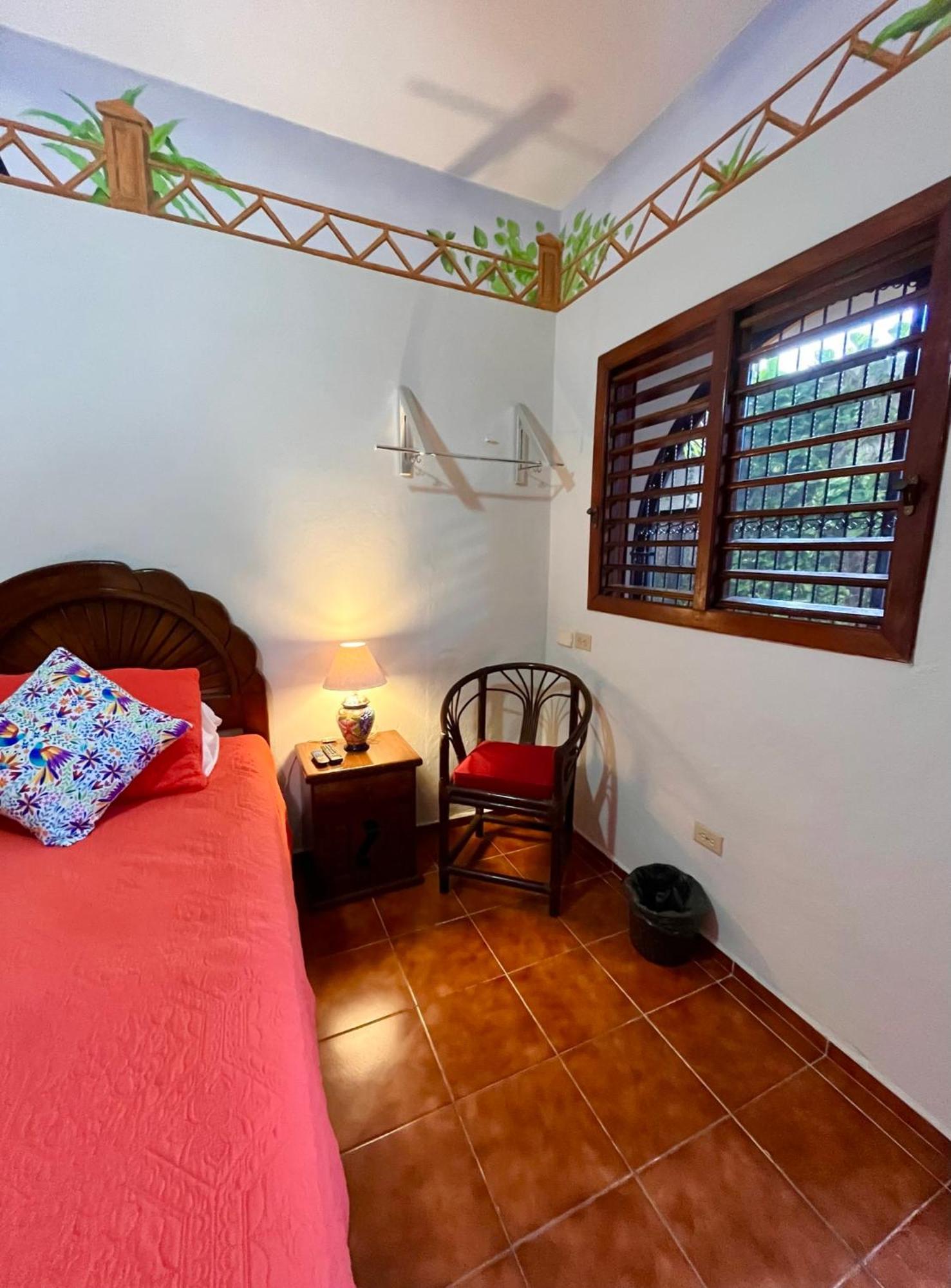 Casa Tres Colibries Bed & Breakfast Merida Bagian luar foto