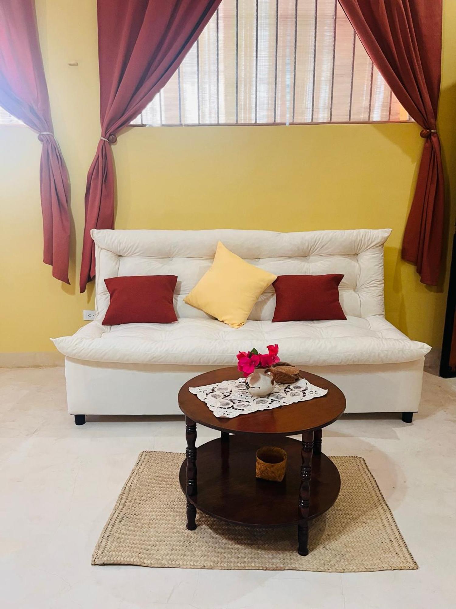 Casa Tres Colibries Bed & Breakfast Merida Bagian luar foto